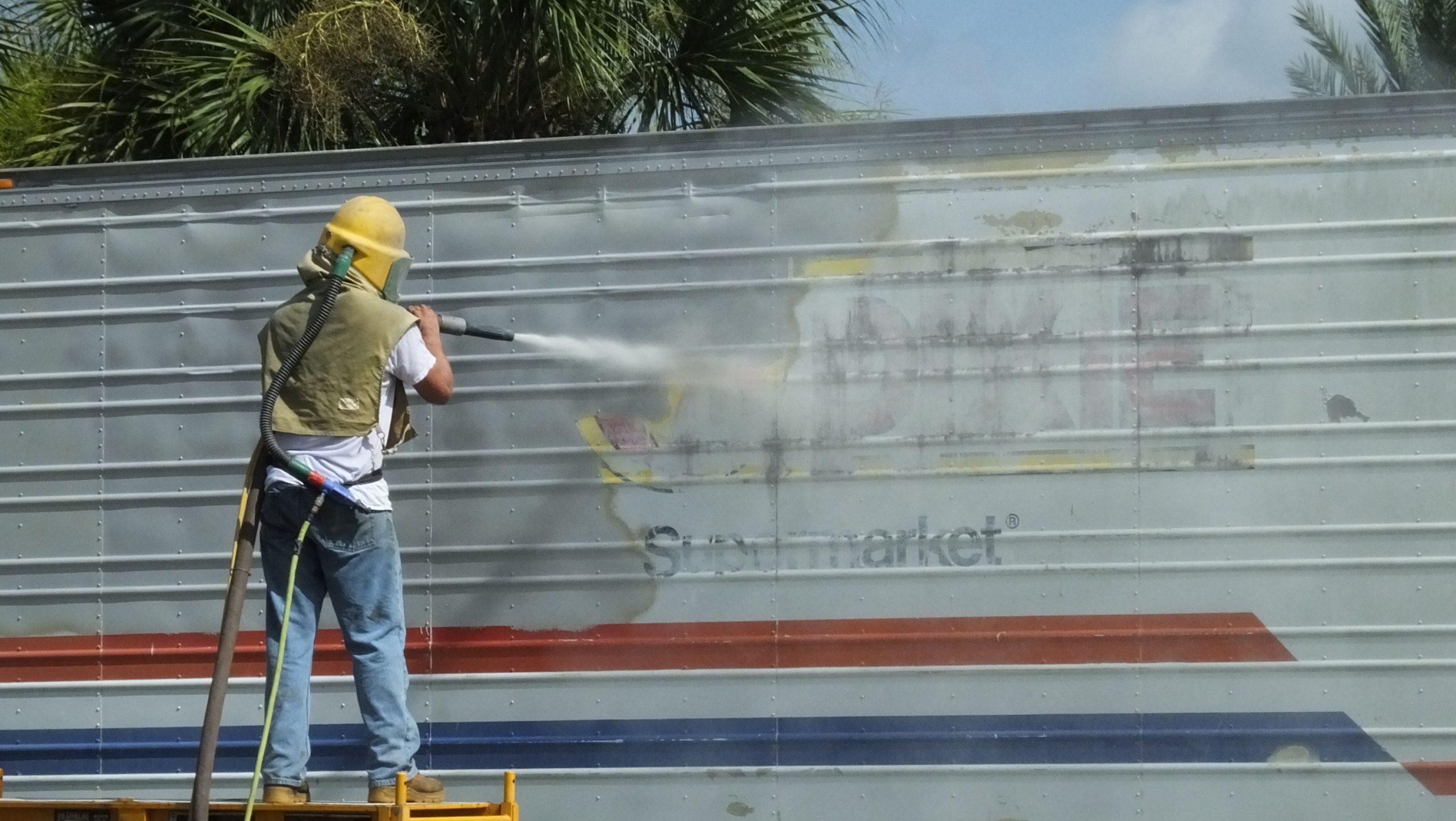 Aluminum_Tractor_trailer_sandblast_paint_removal-08-scaled.jpg
