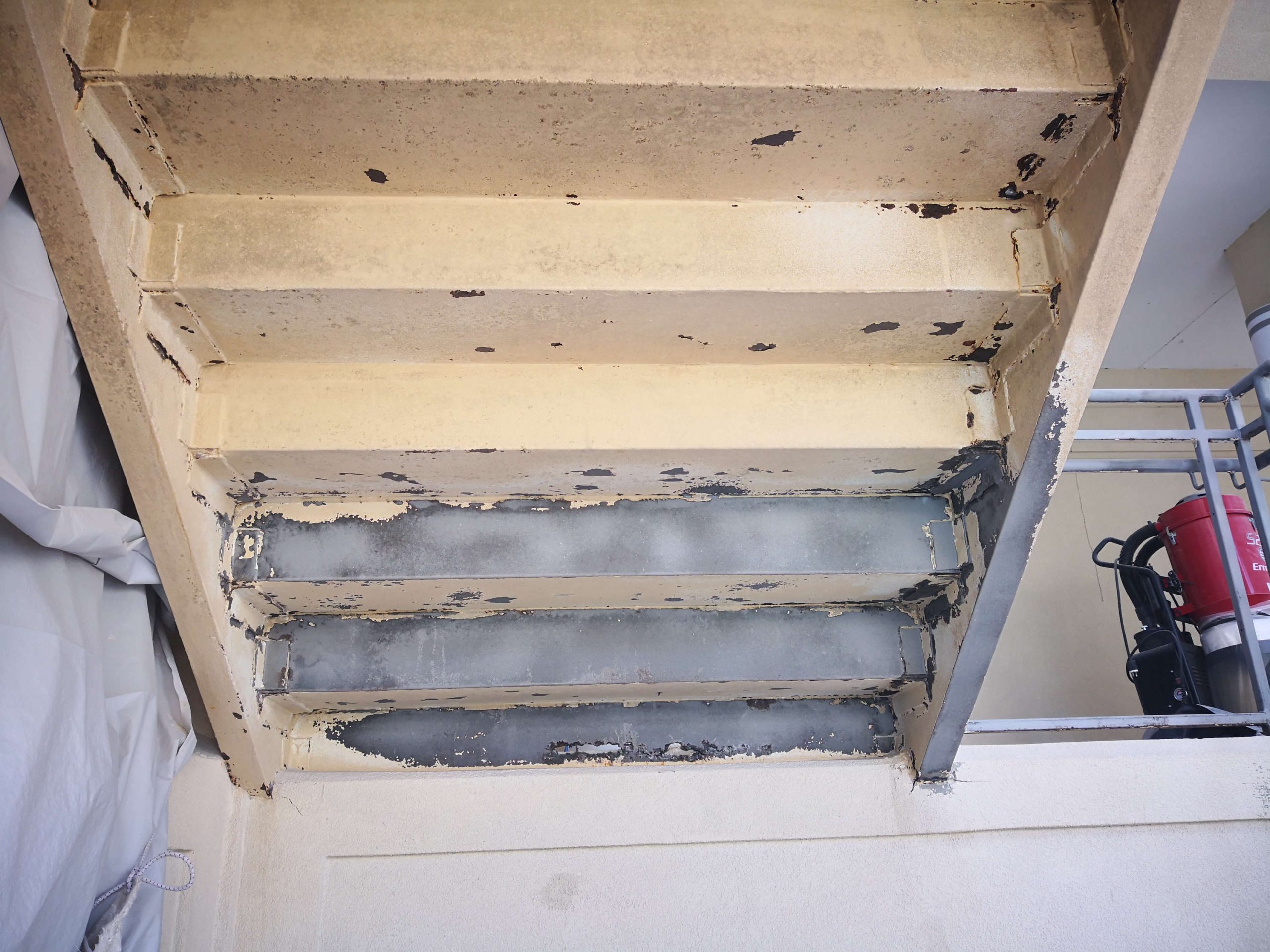 Commercial_steel_staircase_repair_sandblast_paint_removal-18-scaled.jpg