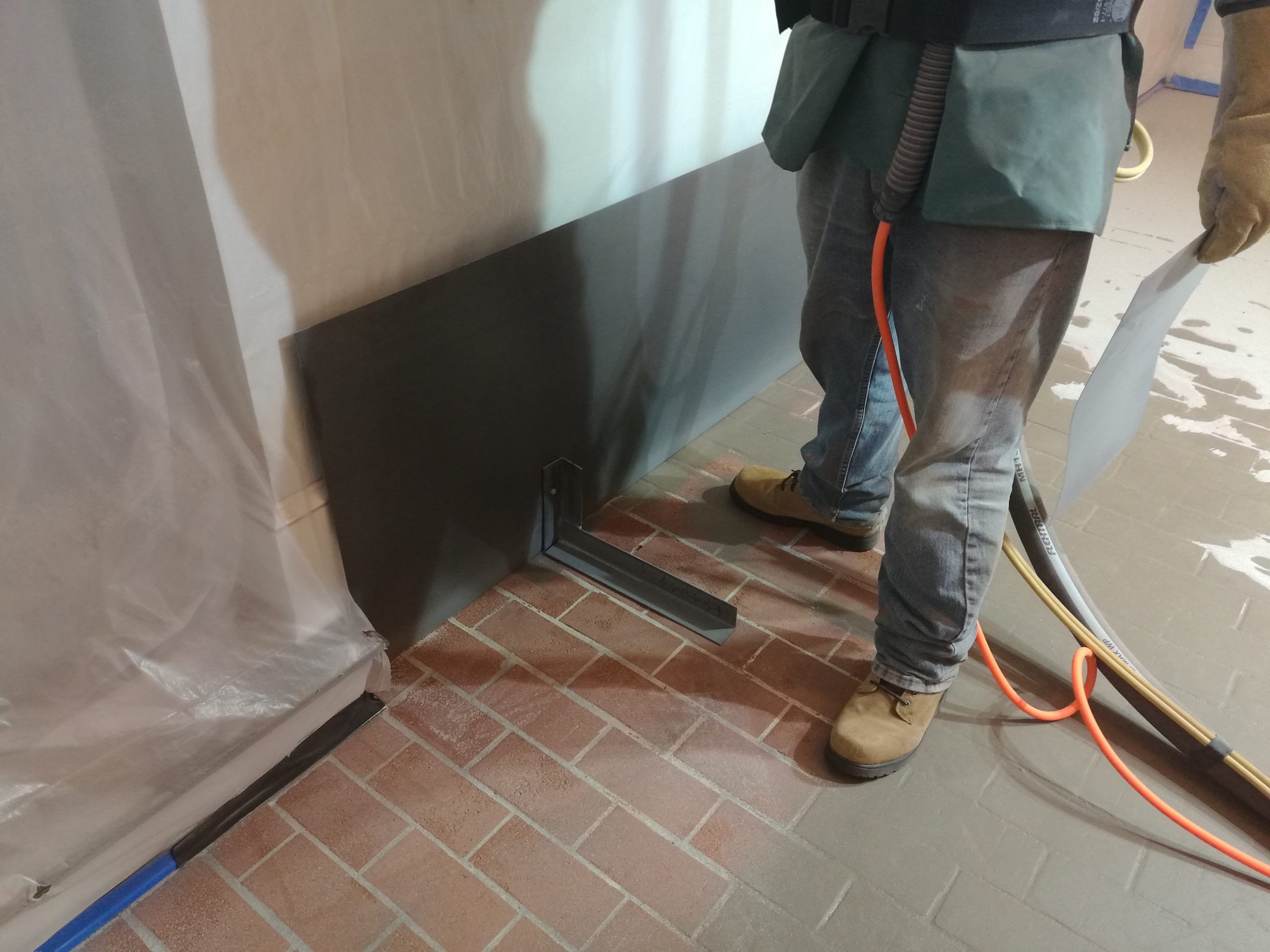 House_brick_floor_sandblasting_paint_removal-04-scaled.jpg