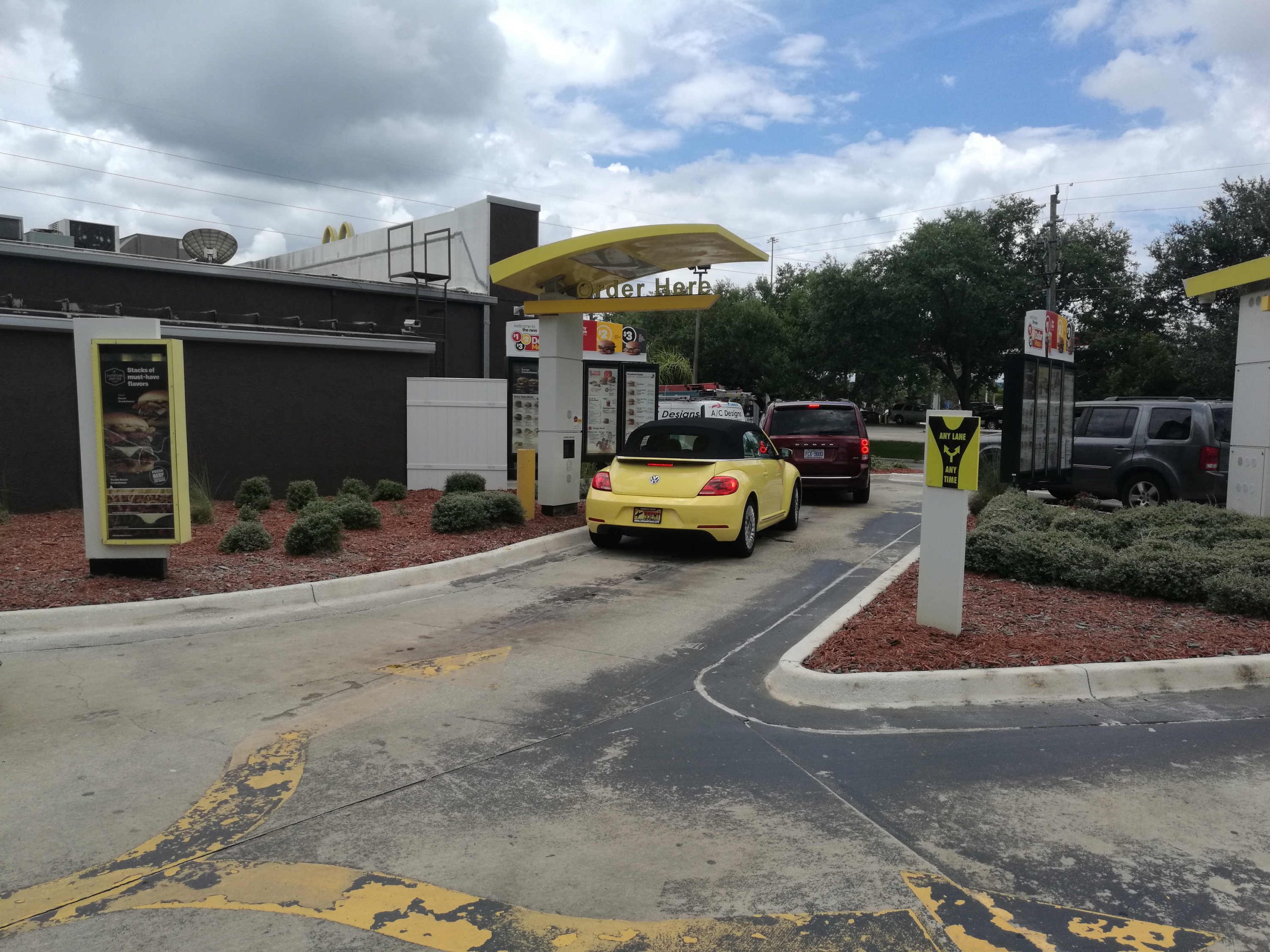 McDonalds_curb_concrete_paint_removal_sandblasting-05-scaled.jpg